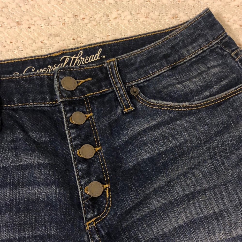 High Rise Denim Shorts - Picture 3 of 4